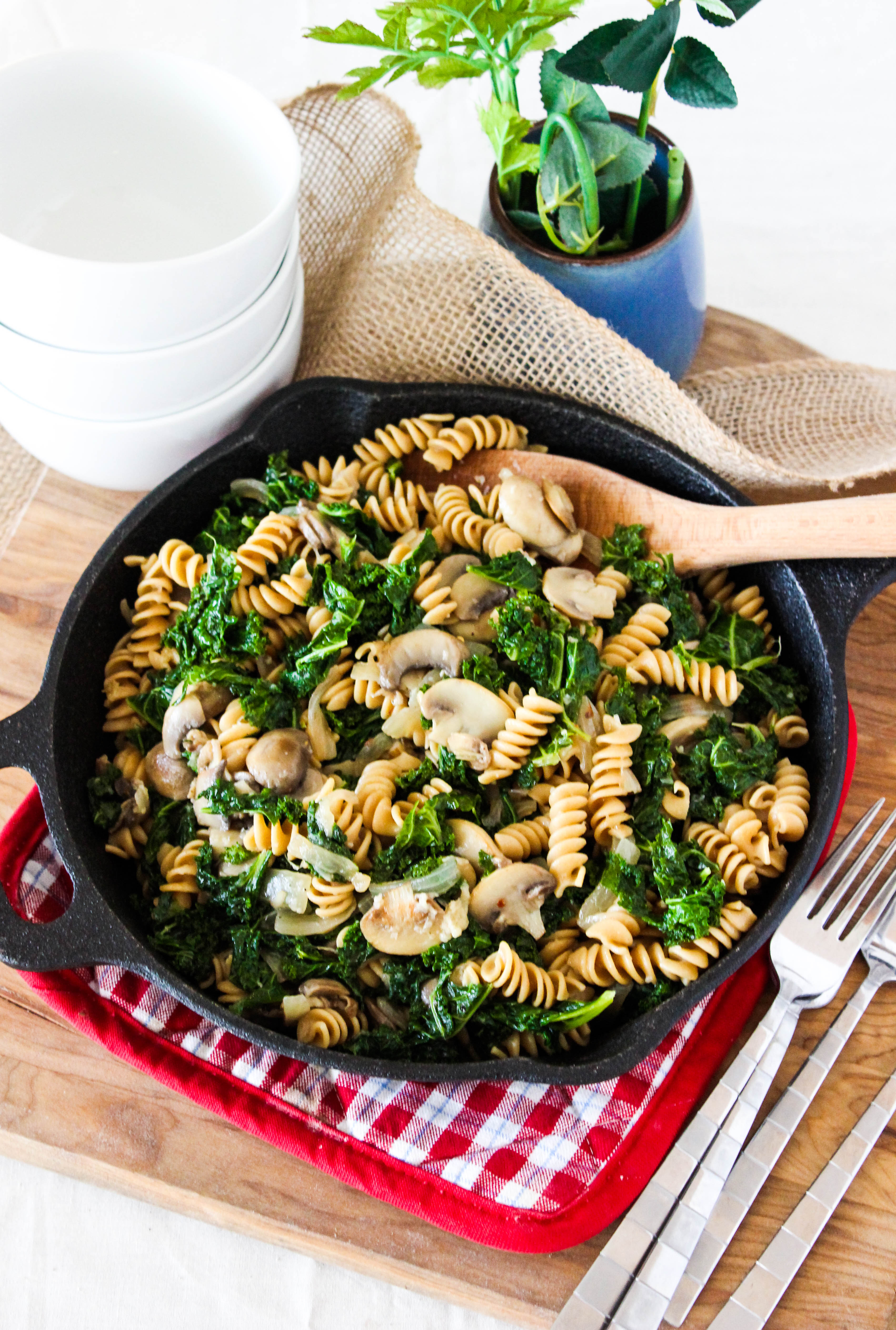 Kale and Mushroom Skillet Pasta - Good Habits & Guilty PleasuresGood ...